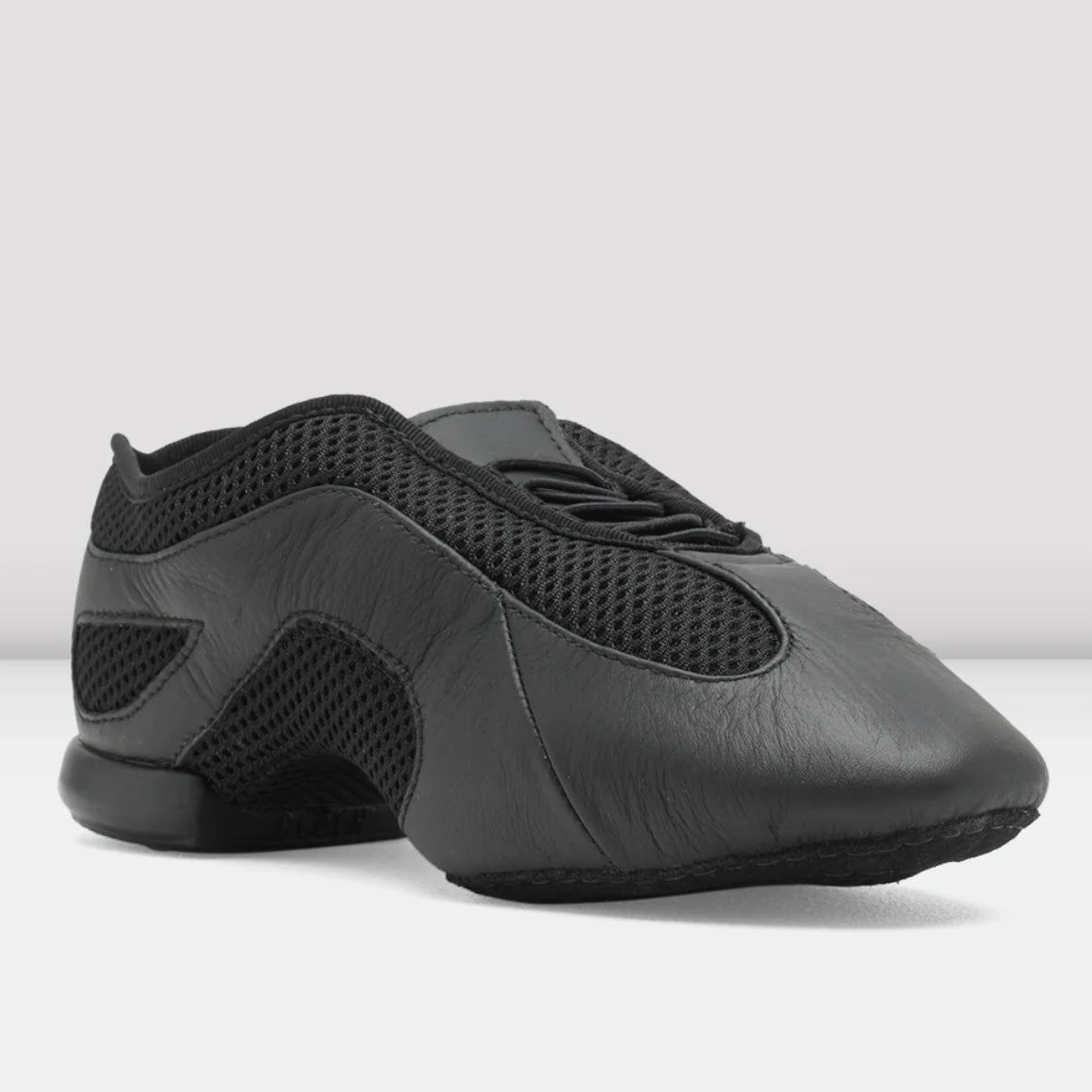 Bloch Adults “Slipstream” Jazz Shoes - Black