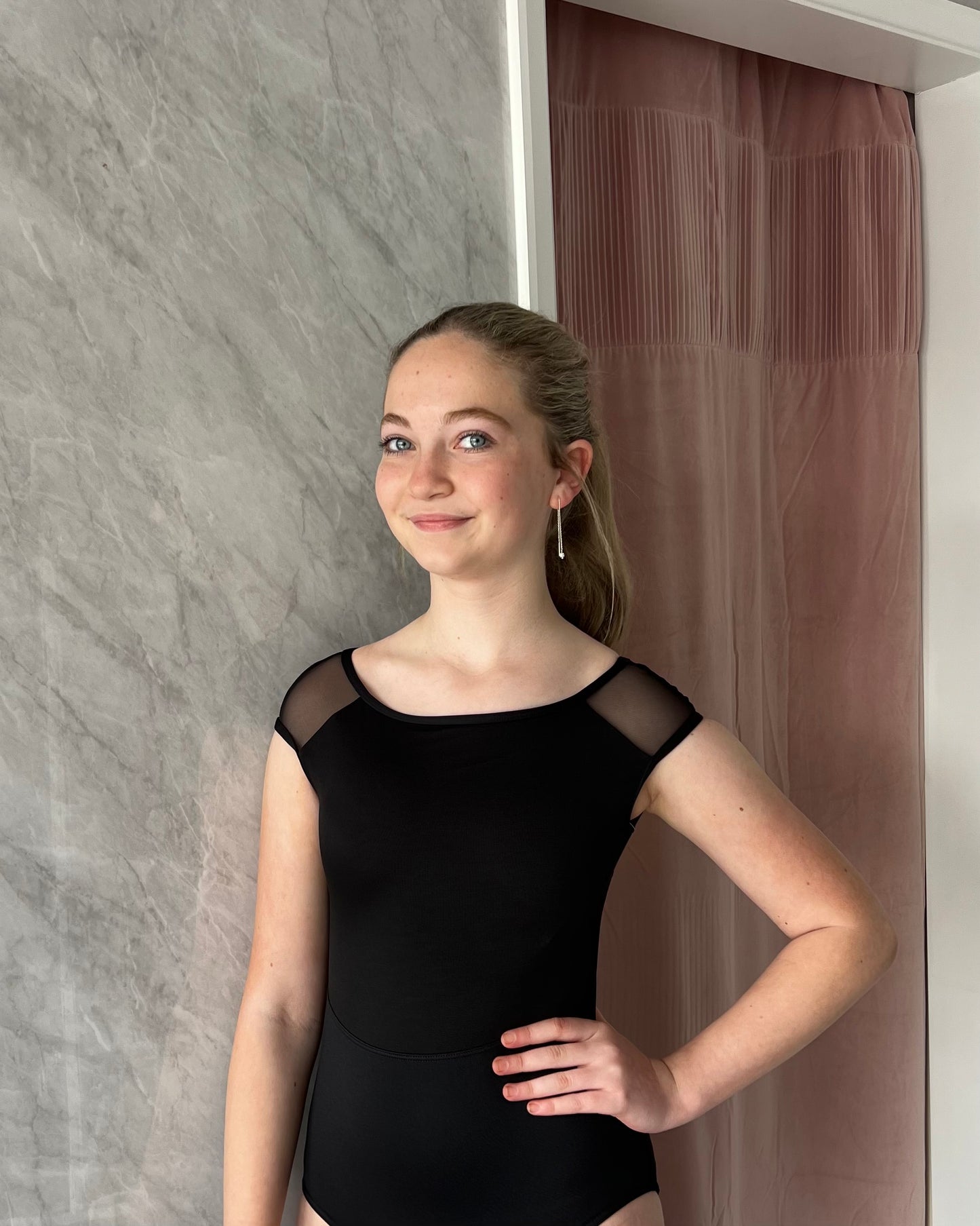 Capezio Tweens Sea Star Pearl Cap Sleeve Leotard - Black F12581C